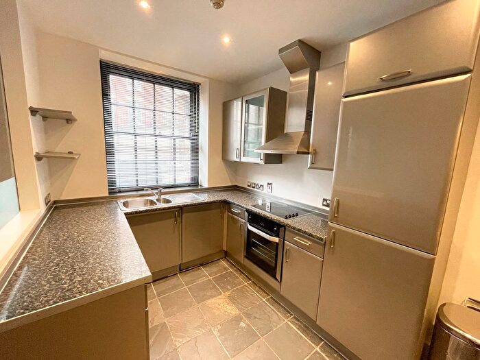 2 Bedroom Flat To Rent In Stone Yard, Nottingham, NG1