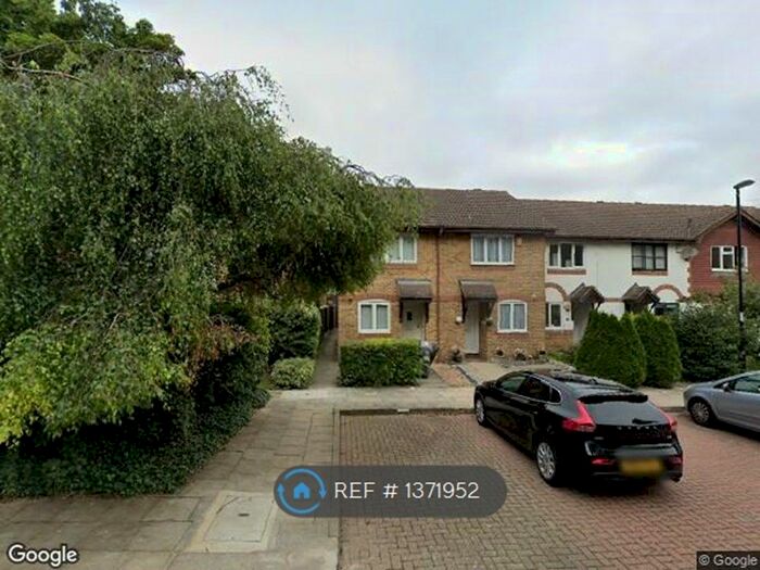 2 Bedroom Semi-Detached House To Rent In Alice Thompson Close, London, SE12