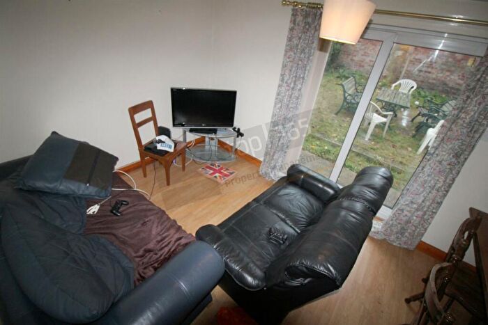 5 Bedroom Terraced House To Rent In *£pppw Incl Bills + Two Free Large Papa John’s Pizzas Weekly (T+C’s Apply)* Harrington Drive, Nottingham, NG7