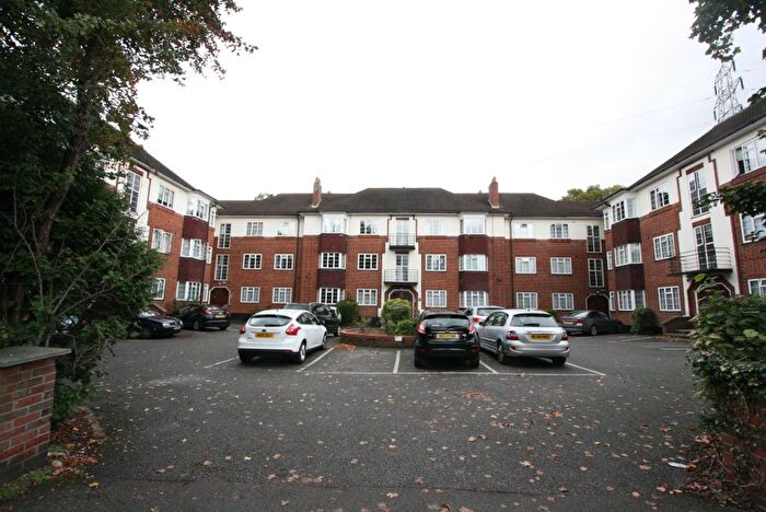 2 Bedroom Flat To Rent In Nugents Court, St. Thomas Drive, Pinner, HA5