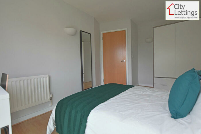 2 Bedroom Apartment To Rent In Portland Square, Arboretum, NG7