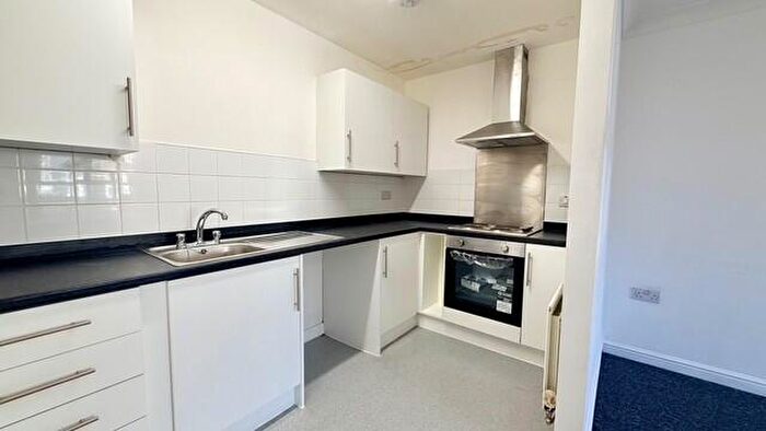 2 Bedroom Apartment To Rent In Piper Way, Ilford, IG1