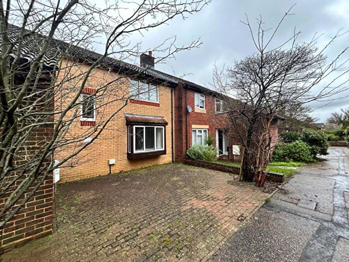 1 Bedroom House To Rent In Bewbush, RH11