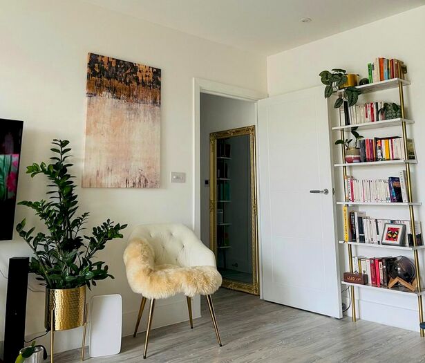 1 Bedroom Flat To Rent In Valley Road, London, SE14