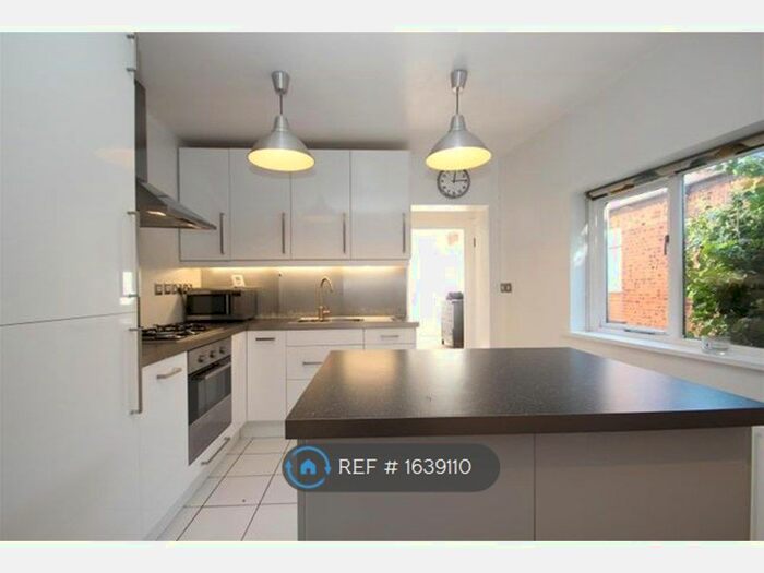 1 Bedroom Flat To Rent In Talbot Road, London, N6