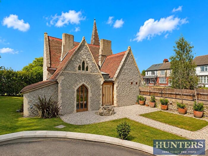 4 Bedroom Detached House For Sale In Sutton Road, Maidstone, ME15