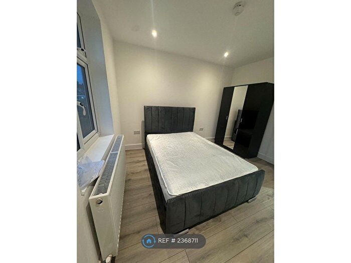 1 Bedroom Flat To Rent In Sterry Road, Dagenham, RM10