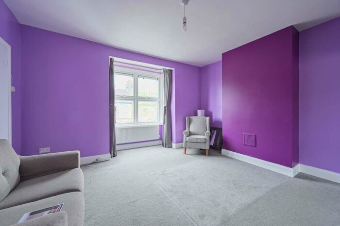 1 Bedroom Flat To Rent In Hartington Road, London, , Walthamstow, London, E17