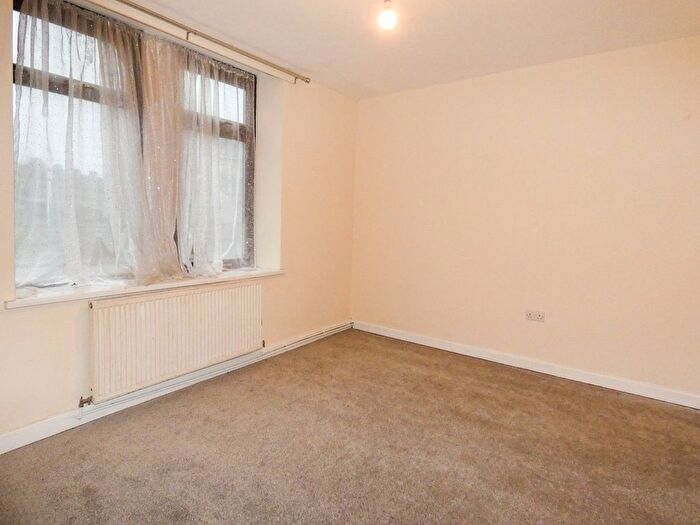 1 Bedroom Flat To Rent In Dyffryn Road, Taibach, SA13