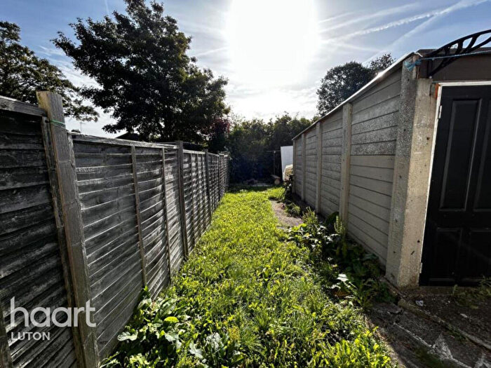 2 Bedroom Semi Detached House To Rent In Third Avenue, Luton, LU3