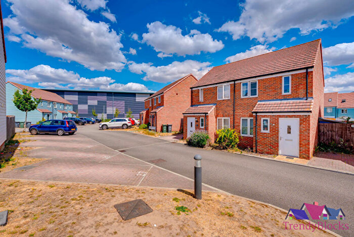 2 Bedroom Semi Detached House To Rent In Jennings Close, Dartford, Kent, DA1