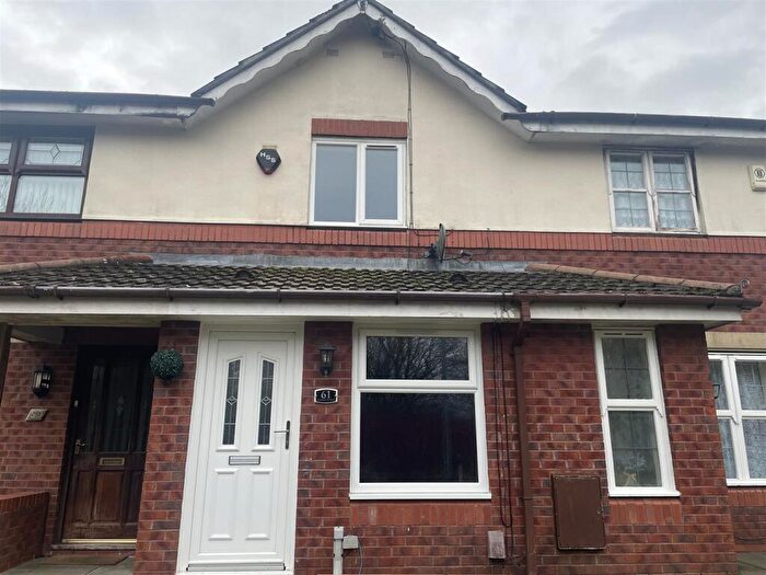 2 Bedroom House To Rent In Furness Avenue, Oldham, OL8