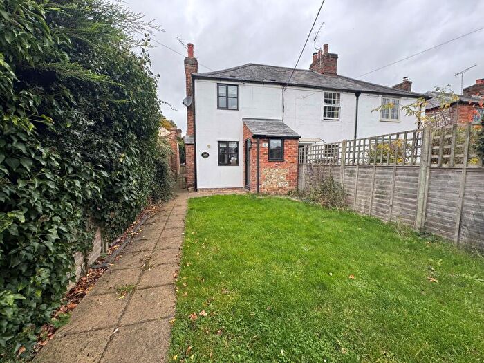 2 Bedroom End Of Terrace House To Rent In Downley Road, Naphill, HP14