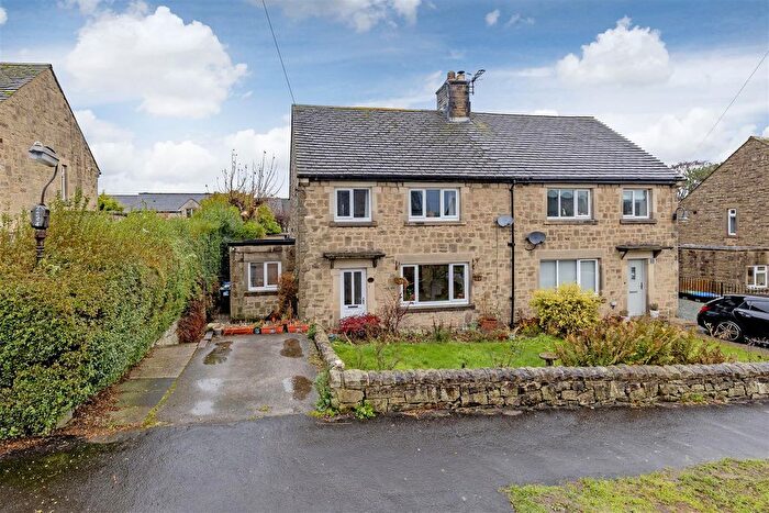 3 Bedroom Semi-Detached House For Sale In Moorhall Estate, Bakewell, DE45