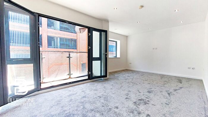 2 Bedroom Flat To Rent In Clarendon Road, Redhill, RH1