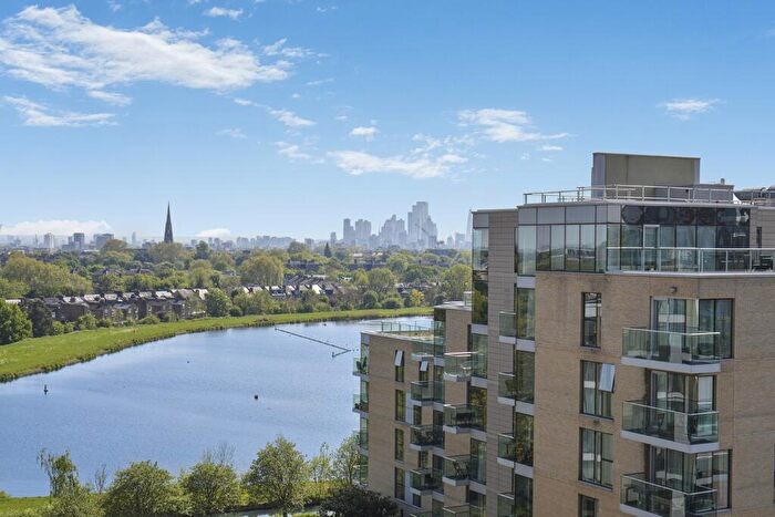 2 Bedroom Apartment For Sale In Residence Tower, Woodberry Grove, N4