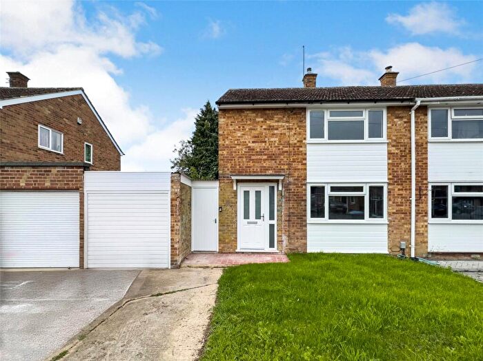 3 Bedroom Semi Detached House To Rent In Spareacre Lane, Eynsham, Witney, Oxfordshire, OX29