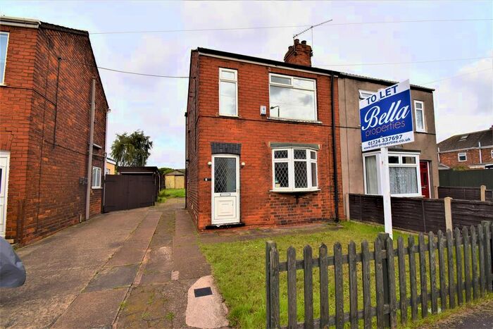 3 Bedroom Semi-Detached House To Rent In St. Johns Road, Scunthorpe DN16