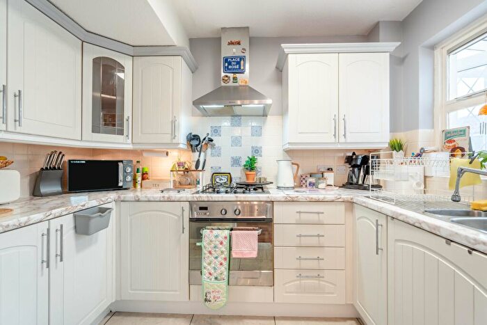 3 Bedroom Detached House For Sale In Meadow Rise, Undy, Caldicot, NP26