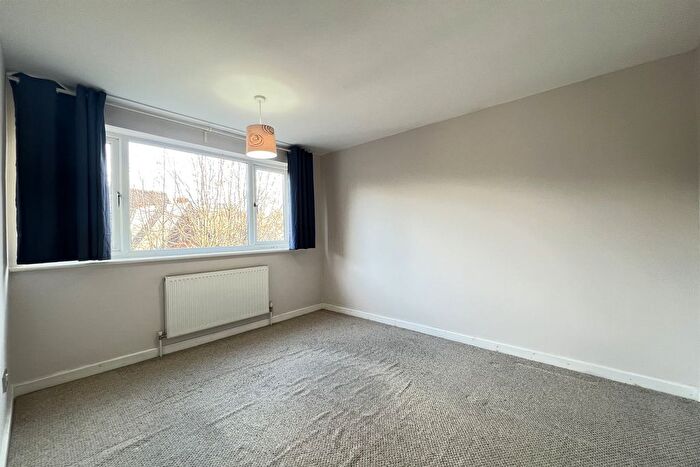 2 Bedroom Flat To Rent In Cedar Lodge, Tunnel Road, The Park, Nottingham, NG7