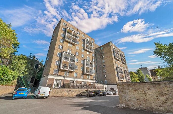 2 Bedroom Flat To Rent In Hilgrove Road, Swiss Cottage, NW6