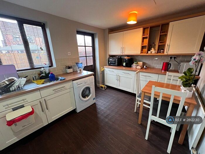 2 Bedroom Terraced House To Rent In The Rydales, Hull, HU5