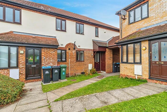 2 Bedroom Terraced House For Sale In Groundsel Close, Walnut Tree, Milton Keynes, MK7