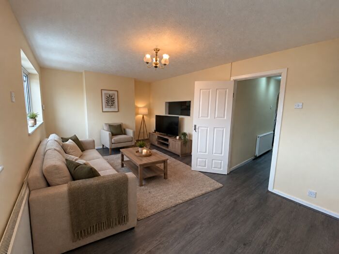 4 Bedroom Terraced House To Rent In Godman Road, Grays, RM16