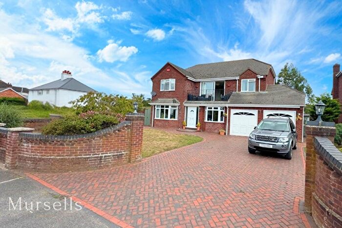 5 Bedroom Detached House For Sale In Glebe Road, Lytchett Matravers, Poole, BH16