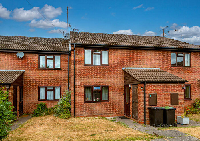1 Bedroom Apartment For Sale In Woodhouse Orchard, Belbroughton, DY9