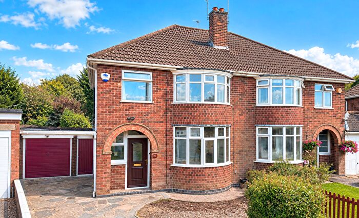 3 Bedroom Semi-Detached House For Sale In Fieldgate Crescent, Birstall, Leicester, LE4