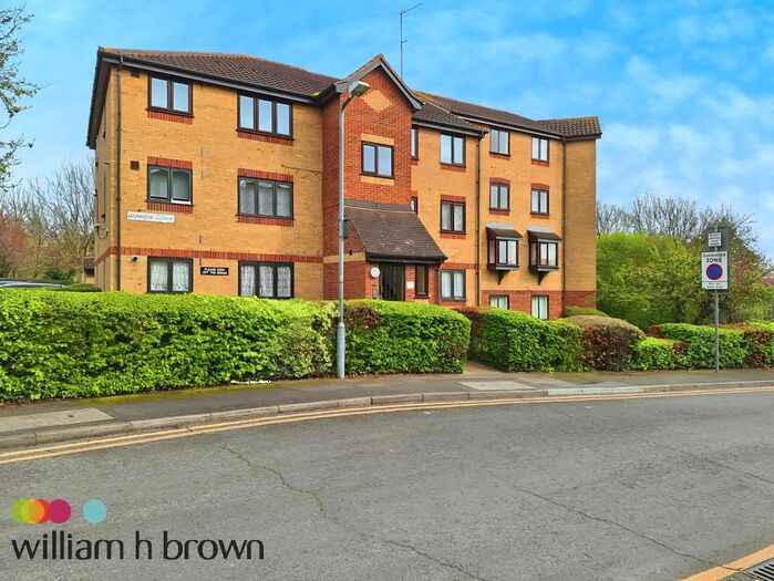 Studio To Rent In Linnet Way, Purfleet, RM19