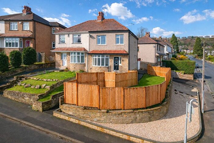 3 Bedroom Semi Detached House For Sale In Strathallan Drive, Baildon, Shipley, West Yorkshire, BD17