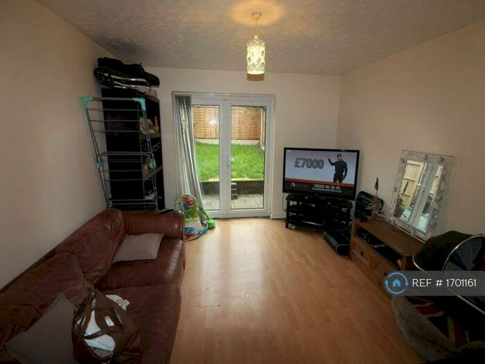 2 Bedroom Terraced House To Rent In Riversdale, Llandaff, Cardiff, CF5