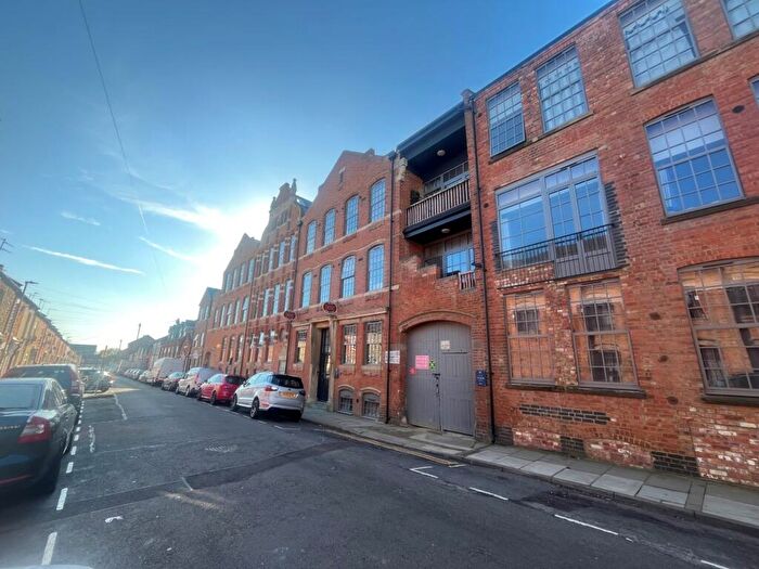 1 Bedroom Apartment To Rent In Dunster Street, Northampton, NN1