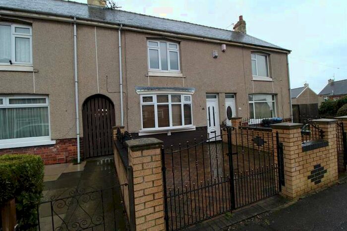 2 Bedroom Semi-Detached House To Rent In Marton Grove Road, Middlesbrough, TS4
