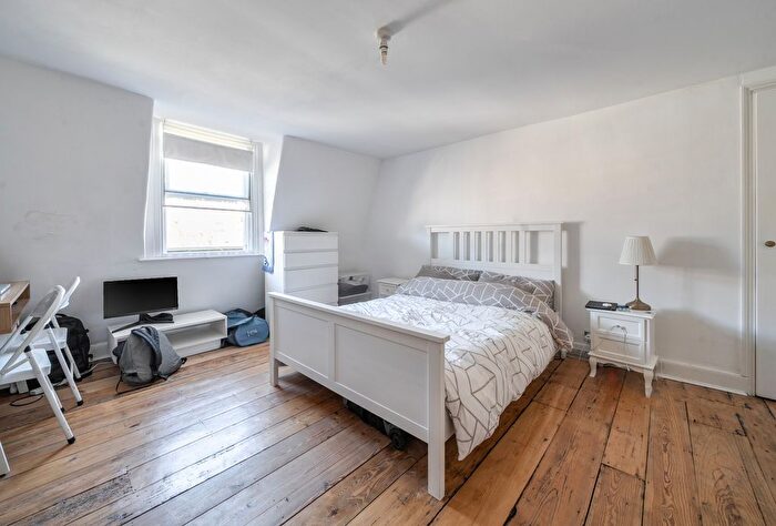 2 Bedroom Flat For Sale In Paragon, Bath, Somerset, BA1