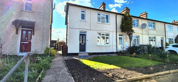 3 Bedroom Semi-Detached House To Rent In Camp Road, St. Albans, Hertfordshire, AL1