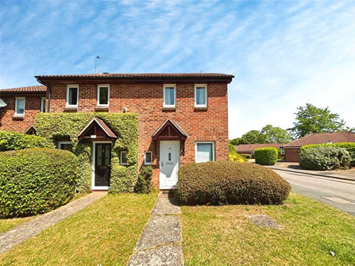 2 Bedroom End Of Terrace House For Sale In Talbot Way, Tilehurst, Reading, RG31