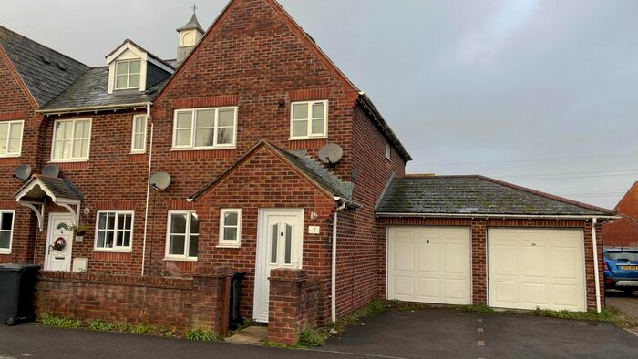 3 Bedroom Semi-Detached House To Rent In Bransby Way, Weston Super Mare, BS24