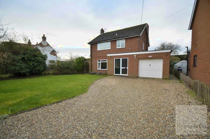 3 Bedroom House To Rent In The Street, Surlingham, NR14