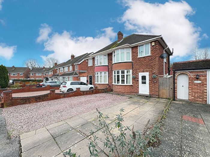 3 Bedroom Semi Detached House For Sale In Mayswood Road, Elmdon, Solihull, B92