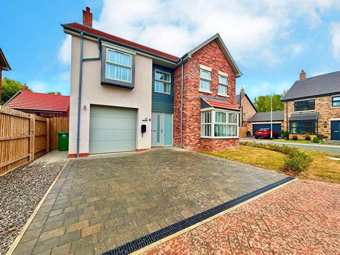 4 Bedroom House For Sale In Strickland Drive, Hornsea, HU18