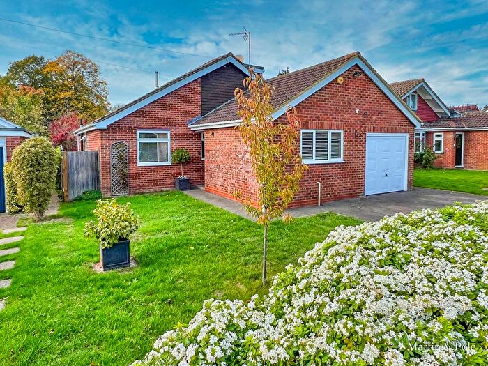 4 Bedroom Detached House For Sale In Oatlands Road, Shinfield, Reading, RG2