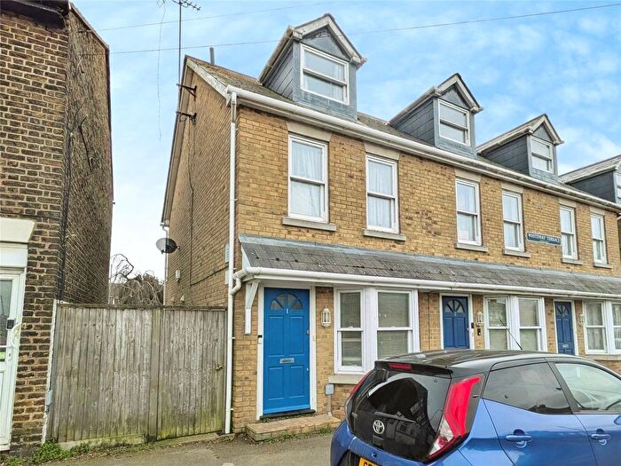 3 Bedroom End Terrace House For Sale In North Road, Queenborough, Kent, ME11