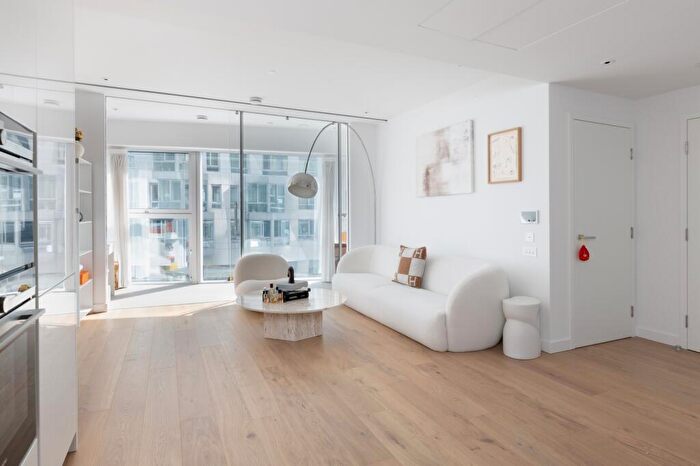 1 Bedroom Apartment For Sale In L-, Electric Boulevard, Battersea, SW11