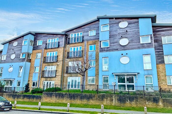 2 Bedroom Flat For Sale In Tallis Court, Auden Way, Dover, CT17