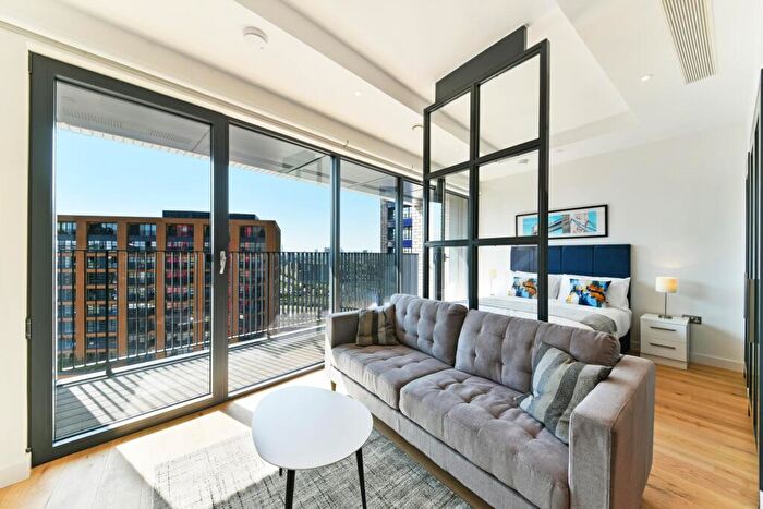 Apartment To Rent In Corson House, London City Island, London, E14