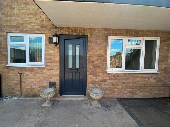 2 Bedroom Flat To Rent In Peregrine Road, Sunbury-On-Thames, TW16