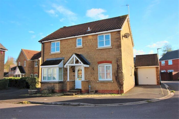 4 Bedroom Detached House To Rent In Adams Meadow, Ilminster, TA19